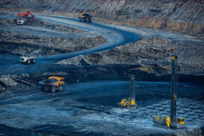 en-medium-khabarovsk-bureinsky-open-pit-3-production--678x453