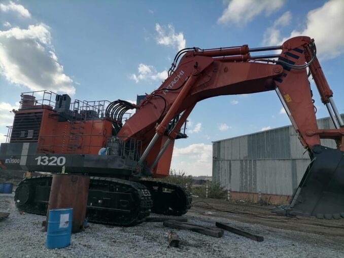 hitachi-eh1900-kru1-678x509