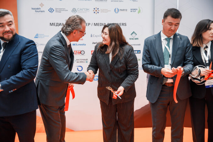 michael-johannes-zhannat-dubirova-michael-johannes-zhannat-dubirova-678x452