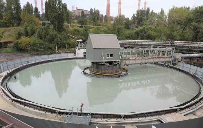 metalloinvest-moderniziruet-sistemu-sgushheniya-i-oborotnogo-vodosnabzheniya-obogatitelnoj-fabriki-lebedinskogo-goka-metalloinvest-moderniziruet-sistemu-sgushheniya-i-oborotnogo-vodosnabzheniya-obogat-678x429