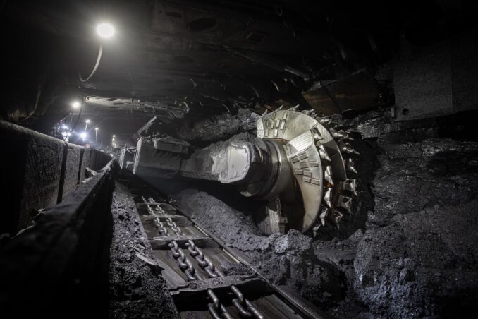 06-dek-lava-06-dek-lava-678x452