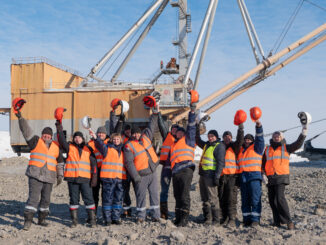 brigada-ivanova-u-svoego-kormilcza-1-brigada-ivanova-u-svoego-kormilcza-1-326x245