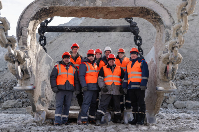 brigada-ivanova-u-svoego-kormilcza-2-brigada-ivanova-u-svoego-kormilcza-2-1-678x452