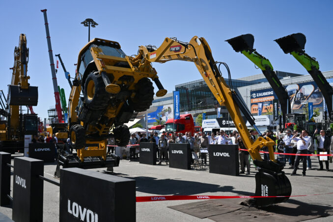 gr3-7302-gr3-7302-678x452